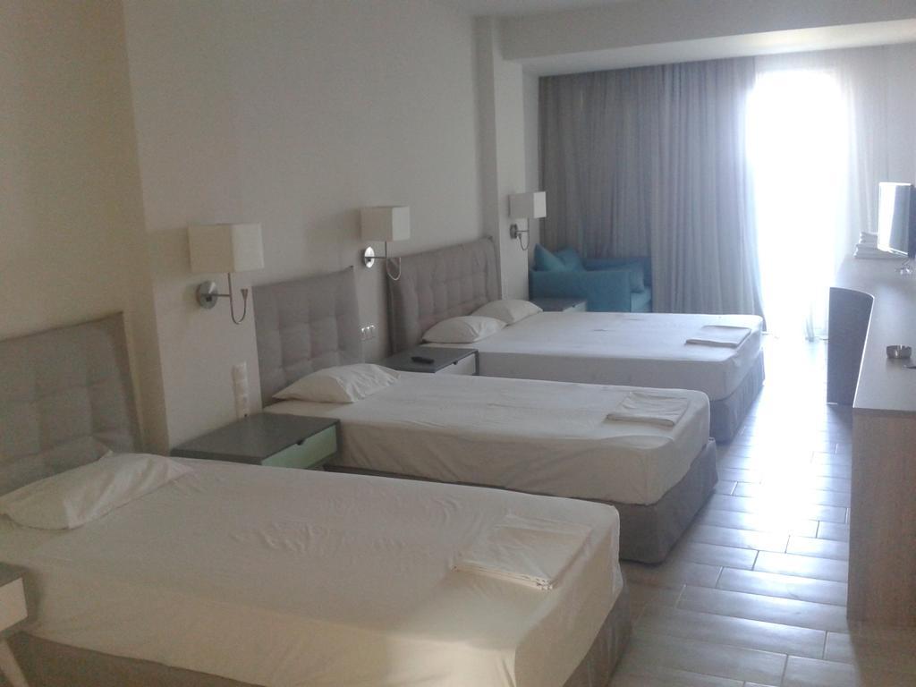 Hotel Kakanakos Лутра Ораяс Еленис Стая снимка