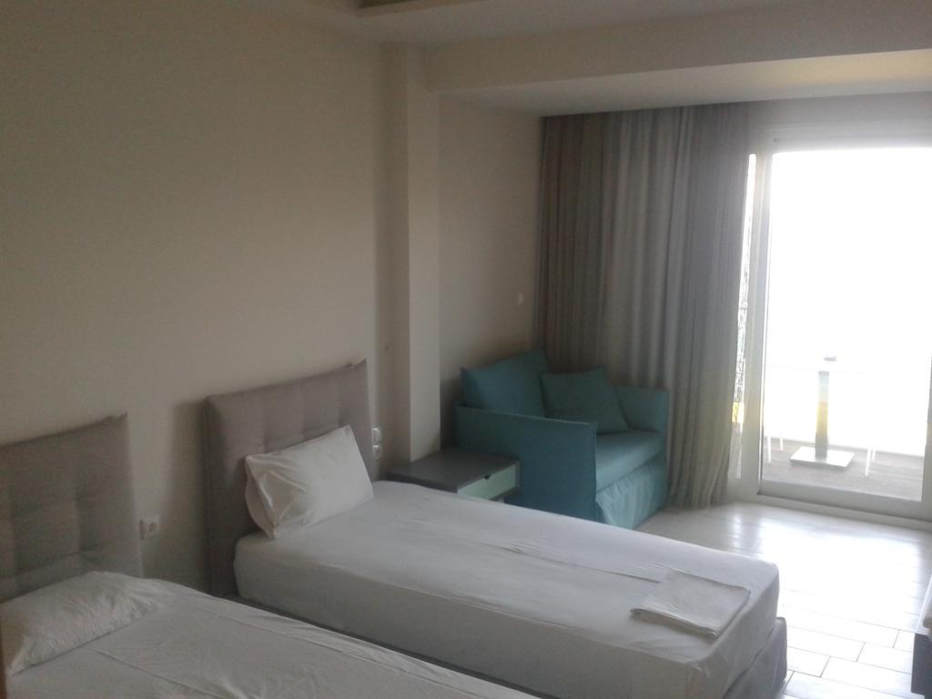 Hotel Kakanakos Лутра Ораяс Еленис Стая снимка